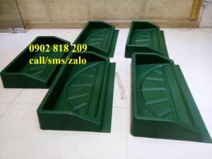 Khay đựng bóng golf bằng nhựa màu xanh mới 100%