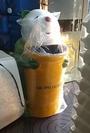 Công ty sản xuất thùng rác hình con thú tại quận 10, thùng rác công viên chim cánh cụt, thùng đựng rác