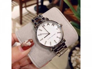 Đồng hồ Marc Jacob