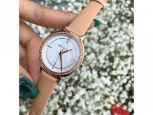 Đồng hồ Micheal Kors dây da