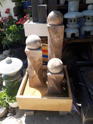 Trụ đá bi xoay sang trọng bắt mắt