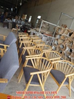Ghế móng ngựa cafe gỗ PT-MNPT01