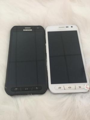 Samsung S6 Active có chức năng kháng nước