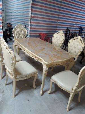 Bàn ghế ăn tân cổ điển