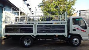 Xe tải 2t4 ISUZU thùng bạt 4.4m turbo, trợ lực, phun dầu điện tử