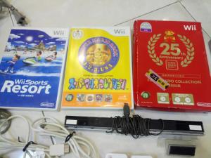 Bán máy chơi game Wii .