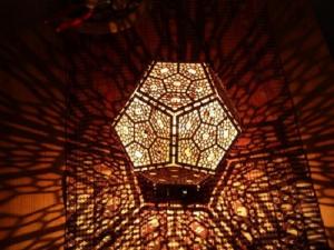 Đèn để bàn trang trí jonnydecor