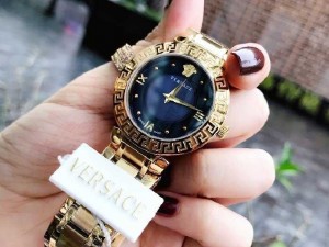 Đồng hồ nữ Versace dây inox cao cấp