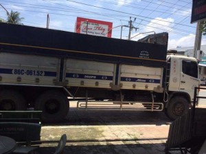 Xe hino 3gio doi 2015 thùng 7.5m