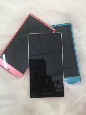 Sharp Aquos SH 01G thiết kế sang trọng