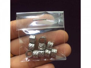 Chạm Phụ Kiện Màu Bạc