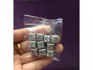 Chạm Phụ Kiện Màu Bạc 3