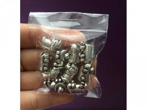 Chạm Phụ Kiện Màu Bạc 3