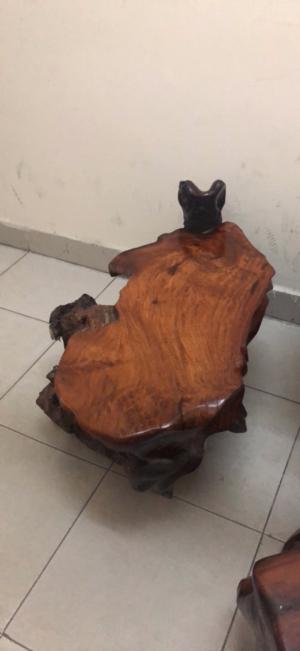 Bán bộ bàn và 04 ghế gỗ