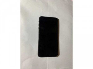 Bán điện thoại Iphone 8plus phiên bản 64GB màu đen bóng jet black