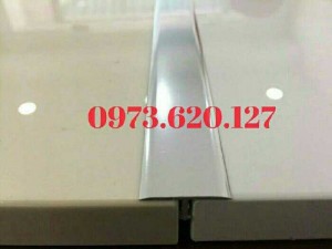 Nẹp chữ t giãn cách trang trí.