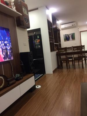 Cần bán chung cư ct3d vị trí đẹp, nhà có đủ đồ, tầng 05, DT 92m2