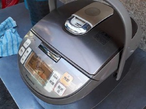 Nồi cơm ih pana ly nước nhỏ 1l