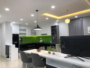 Bán lỗ vốn the park residence 2pn,1wc view hồ bơi