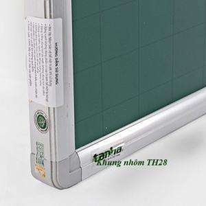 - Khung nhôm kiểu bo tròn chuyên dụng Khung (TH28). Các góc Bảng bịt nhựa tránh sắc nhọn và tạo thẩm mỹ cao.
- Khay phấn: Đựng phấn và để khăn lau Bảng dài: 30cm
