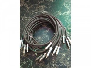 Bộ dây av acuphay bãi Rin về