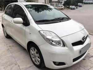 Bán Toyota Yaris 2010 nhập Nhật màu Trắng tự động rất đẹp.