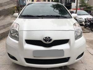 Bán Toyota Yaris 2010 nhập Nhật màu Trắng tự động rất đẹp.