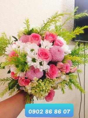 Tuyển sinh lớp cắm hoa