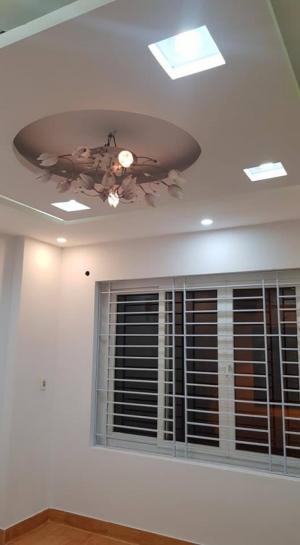 Bán nhà đường Nguyễn Khang, 50m, 4 tầng, cách phố 10m, ngõ nông, 4 P.ngủ, 2 mặt thoáng