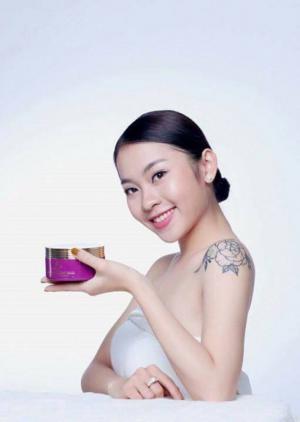 Kem Dưỡng Trắng da BODY GOVENT SINH VIÊN