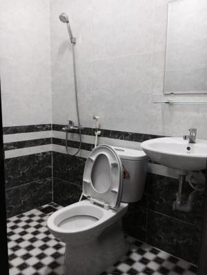 Bán nhà hxh 6m đường hoa Phan Xích Long p7 quận Phú Nhuận