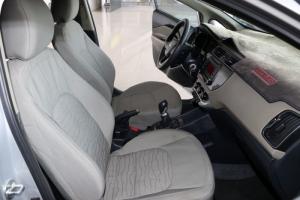 Bán Kia Rio sedan 1.4MT màu bạc số sàn nhập Hàn Quốc 2015 biển tỉnh đi 68000km