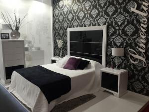 NHÀ TO - TIỀN NHỎ - MINH KHAI 40m2x5 tầng, MT đẹp, Ô TÔ.
+ Cơ hội cuối cùng cho người mua nhà Thổ cư nhà to giá rẻ tại vị trí trung tâm đắc địa Quận Hai Bà Trưng. Gần bệnh viện Thanh nhàn, Công viên Tuổi trẻ, Time city,... Lần đầu tiên và cũng là cuối cùng có căn nhà 40m2, xây 5 tầng được bán với giá nhỉnh 2 tỷ. Giấc mơ là có thật, nghiêm túc đứng đắn.
+ Vị trí đẹp, ô tô tránh cách chỉ 20m.
+ Ngay cạnh khu phân lô Quân đội, an ninh tốt, dân trí cao.
+ Nhà xây 5 tầng, mới, đẹp, tổng 4 phòng ngủ, khách chỉ việc xách vali về ở luôn.
+ Sổ đỏ nở hậu, pháp lý chuẩn.
Chi tiết liên hệ: Anh Thành 0971.766.947 - 0946.439.983
(Không tiếp Môi giới và các thành phần trung gian)
Thông tin BĐS: Đường Minh Khai Diện tích: 40m2 Giá: 2.6 tỷ
P.Thanh Lương, Q.Hai Bà Trưng, Hà Nội.