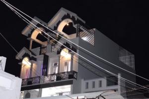 Nhà đẹp ở ngay, tặng hết nội thất, Đường số 4, Chợ Thạch Đà 4x 16m 4 tầng