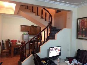 Bán gấp nhà Đặng Văn Ngữ 40m2*4 tầng, MT 4m
