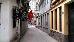 Bán nhà phố Trần Kim Xuyến: Nhà đẹp-Phân Lô- Ô Tô đỗ sát cửa-46m*4 tầng, MT4,1m.