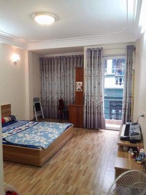 Nhà mới chính chủ sổ đỏ vuông vắn: DT.34m.