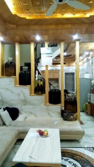 Nhà đẹp bán 46m2. 5 tầng. MT 4,3m. chỉ 5,4 tỷ. phố Nguyễn Chí Thanh. Đống Đa.