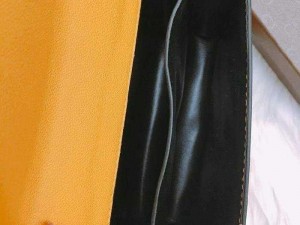 Channel khăn