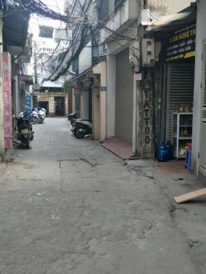 Nhà Trương Định - Hoàng Mai ở ngay, 48m2x3T, gần phố
