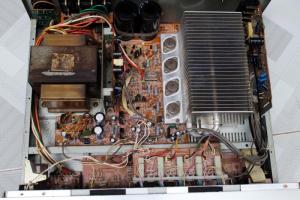 Amplifier Lo-D ( HITACHI ) HA-6800 mos fet
