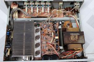 Amplifier Lo-D ( HITACHI ) HA-6800 mos fet