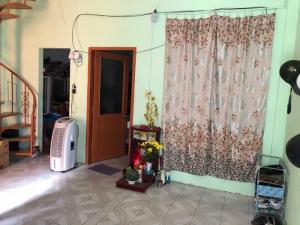 Chính chủ kẹt tiền cần bán gấp nhà hẽm cách đường chính Đồng Nai 10m