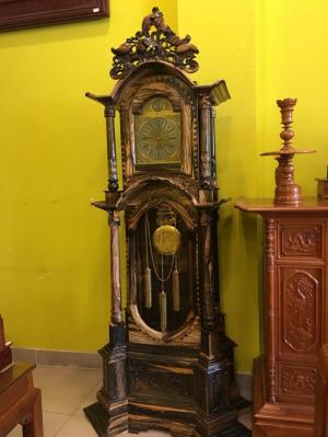 Đồng hồ tháp thiết kể cổ điển