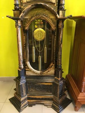 Đồng hồ tháp thiết kể cổ điển