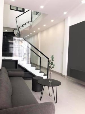 Bán nhà 1 trệt 2 lầu kdc hưng phú 1 qua cầu 26/3 ngay công viên thoáng mát