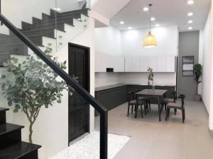 Nhà 1 Trệt 2 Lầu Cao Cấp Khu Dân Cư Hưng Phú 1 Qua Cầu 26/3 Ngây Công Viên Thoáng Mát