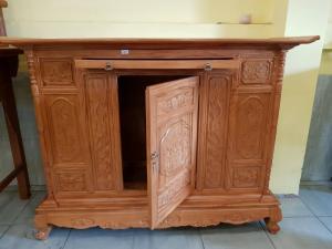 Tủ thờ lắp ráp chạm tam đa 1,76m đẹp