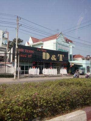 Đang cần tiền trả nợ nên bán gấp lô đất 1000m2,nằm mặt tiền, ngay KCN, SHR.