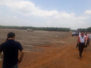 Đang cần tiền trả nợ nên bán gấp lô đất 1000m2,nằm mặt tiền, ngay KCN, SHR.